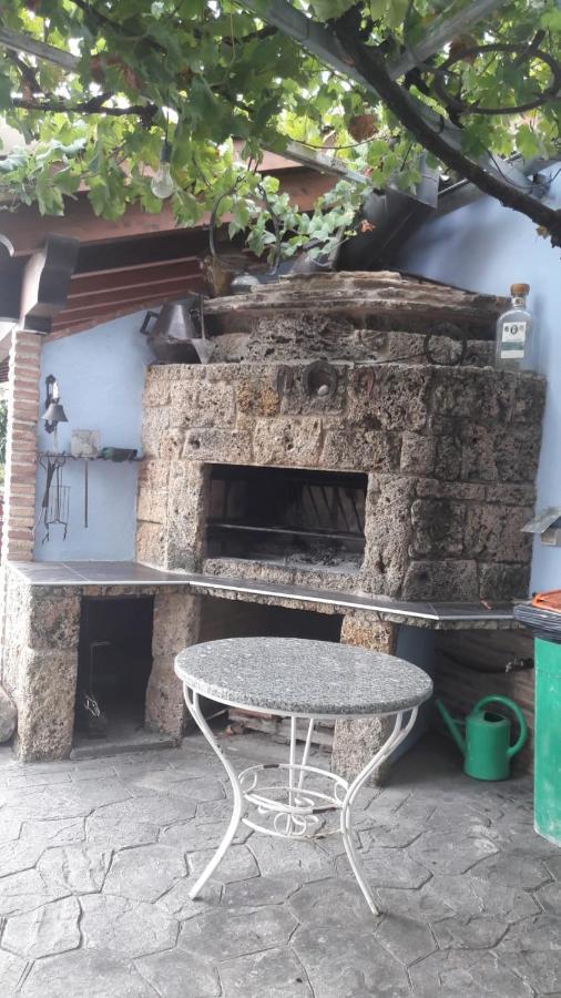 Casa Feliz Duplex Y Apartamento Rural Torres del Obispo Exterior foto